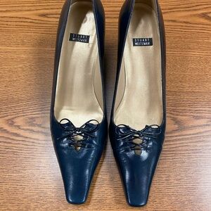 Stuart Weitzman Vintage Navy Lace Up Kitten Heels Size 6B